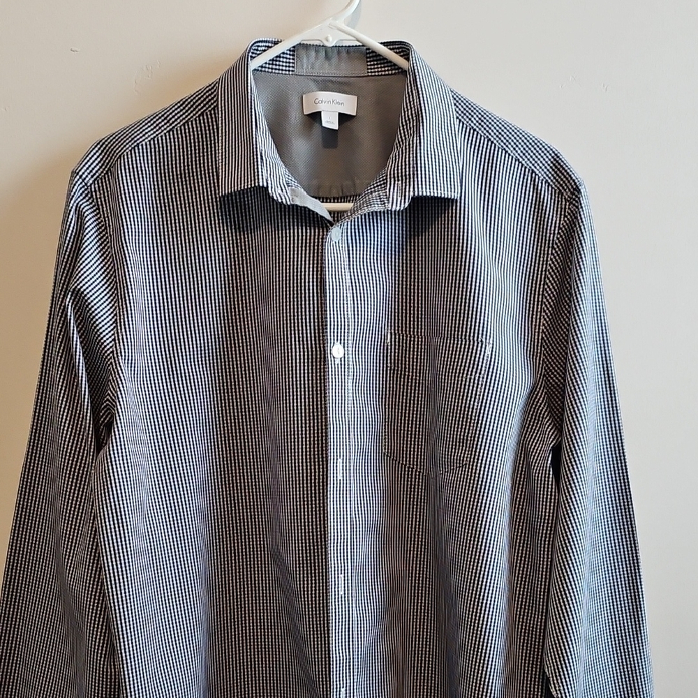 Calvin Klein Men's Monochrome Striped Shirt